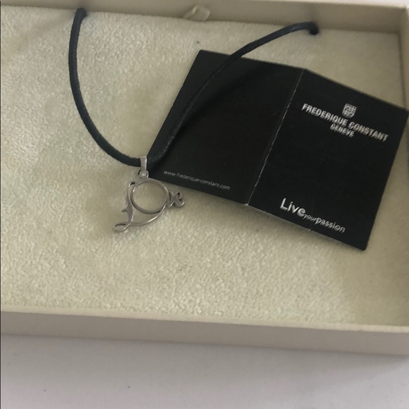 - Frédérique Constant Love Pendant Full Cut Diamond - Picture 7 of 8